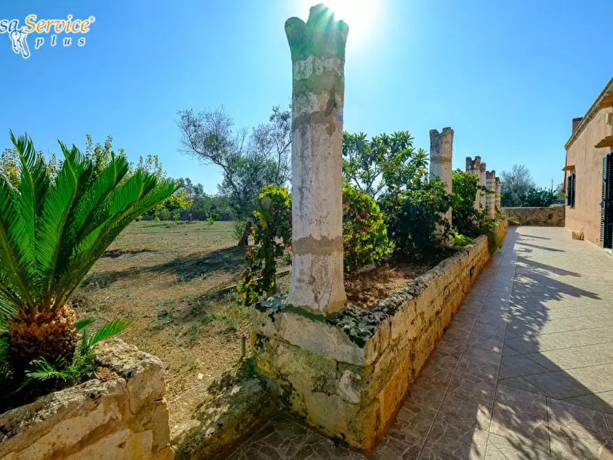 Immagine 29 di Villa in vendita  in Via Gallipoli a Sannicola