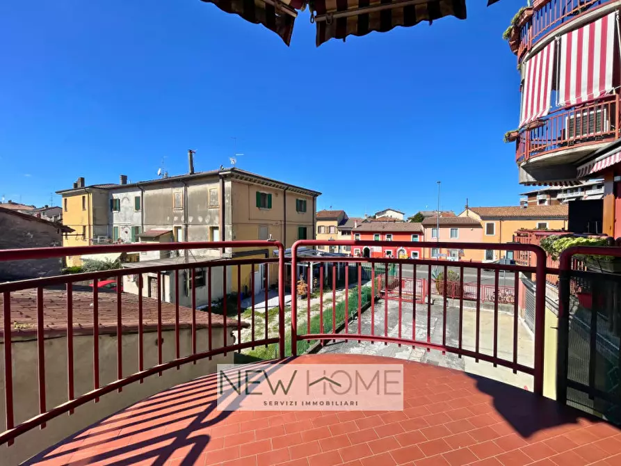 Immagine 1 di Camera in affitto  in Via Centro 237 a Verona