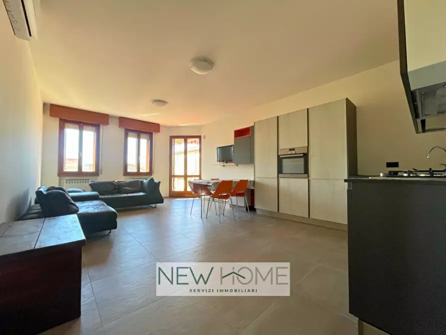 Immagine 3 di Camera in affitto  in Via Centro 237 a Verona