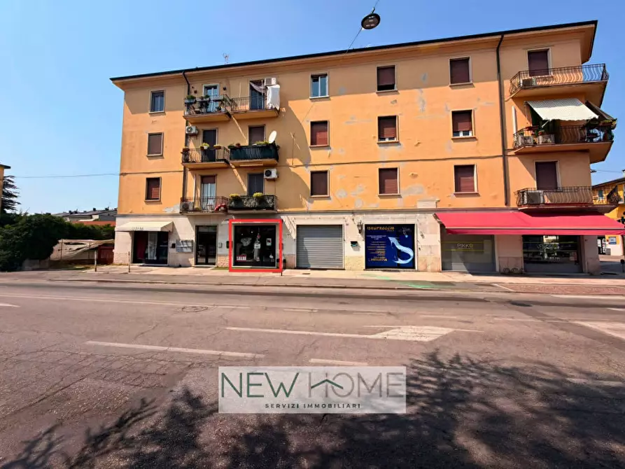 Immagine 5 di Negozio in affitto  in Via Polveriera Vecchia 39/B a Verona