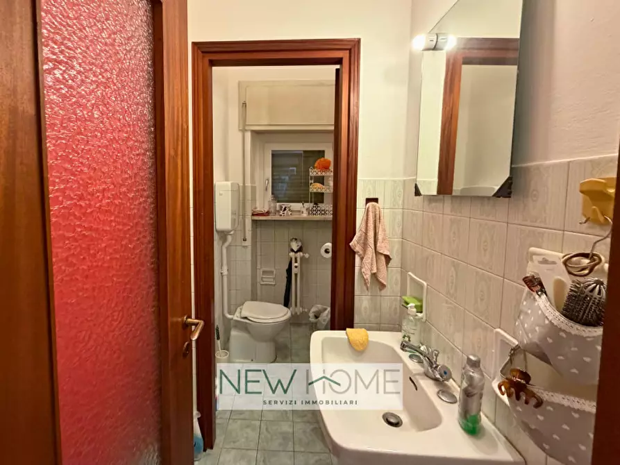 Immagine 7 di Negozio in affitto  in Via Pier Fortunato Calvi 3 a Verona