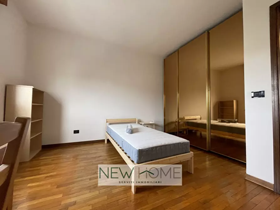 Immagine 10 di Camera in affitto  in Via Ludovico Ariosto 19 a Verona