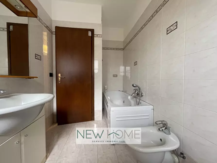 Immagine 12 di Camera in affitto  in Via Ludovico Ariosto 19 a Verona