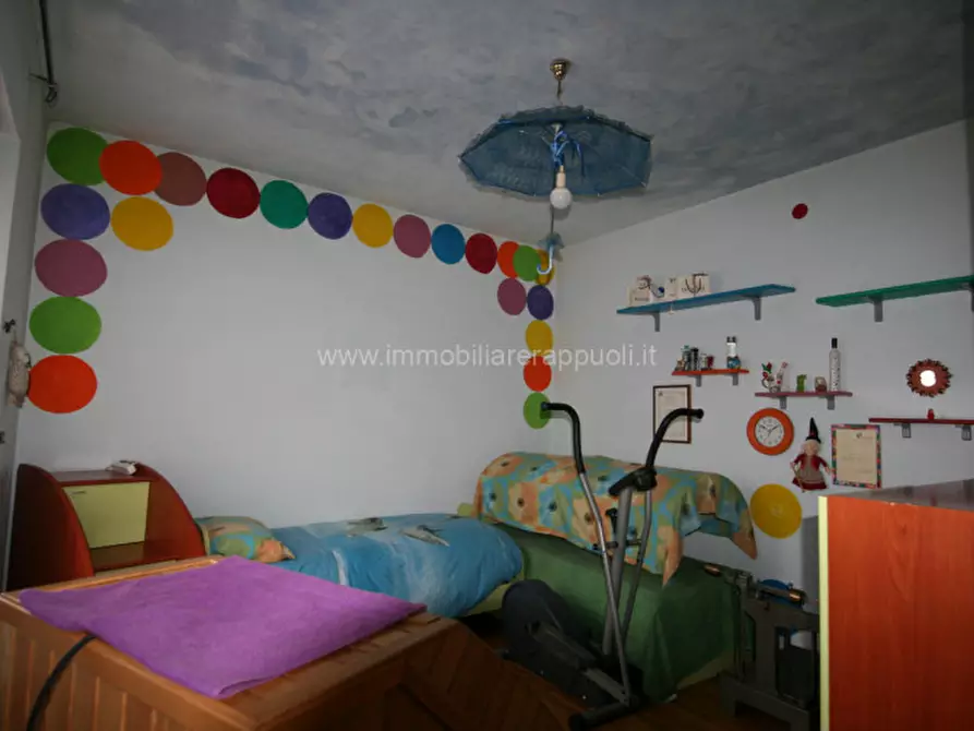 Immagine 8 di Villetta a schiera in vendita  a Torrita Di Siena