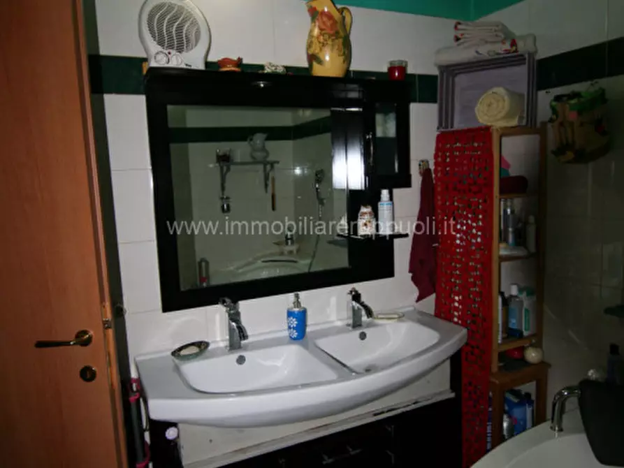 Immagine 16 di Villetta a schiera in vendita  a Torrita Di Siena