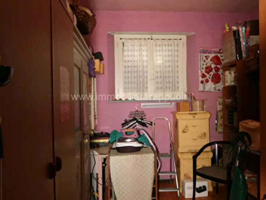 Immagine 18 di Villetta a schiera in vendita  a Torrita Di Siena