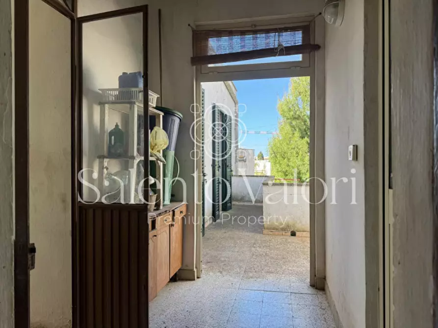 Immagine 27 di Casa indipendente in vendita  in Via Roma 24 a Parabita