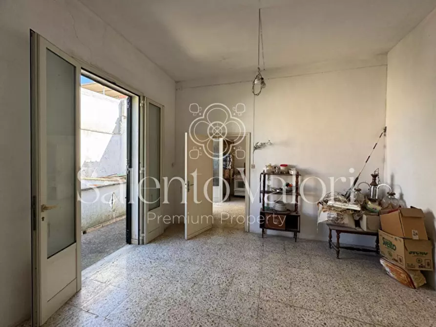 Immagine 35 di Casa indipendente in vendita  in Via Roma 24 a Parabita