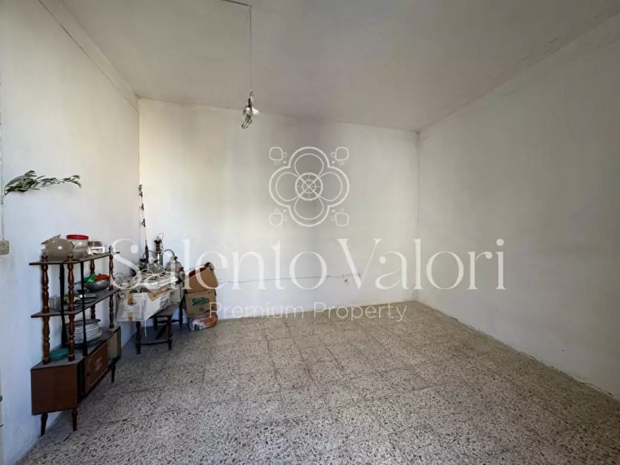 Immagine 37 di Casa indipendente in vendita  in Via Roma 24 a Parabita