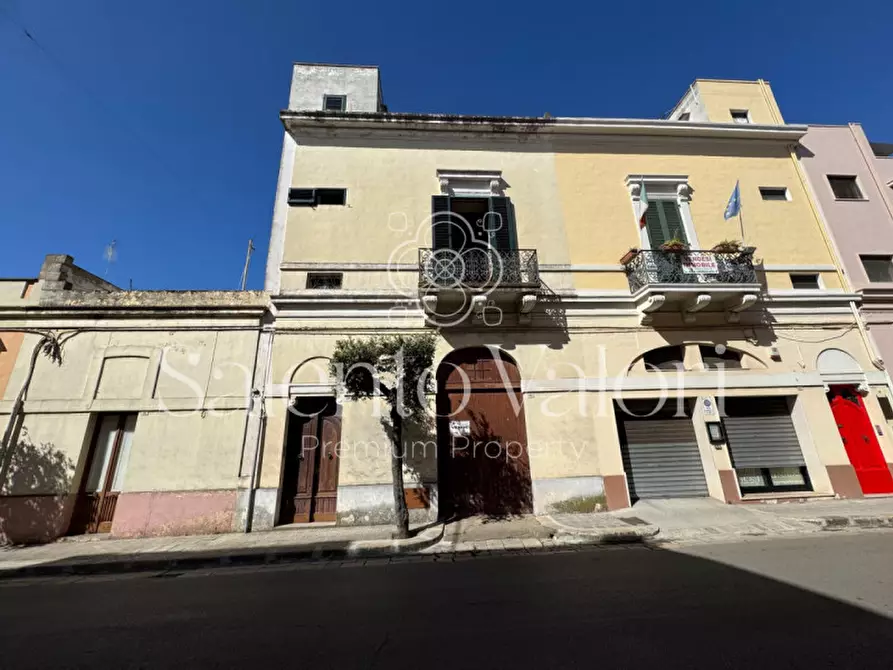 Immagine 53 di Casa indipendente in vendita  in Via Roma 24 a Parabita