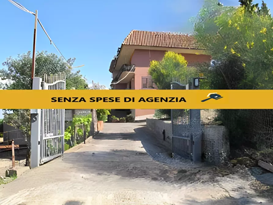 Immagine 1 di Villa in vendita  in Contrada Vassallaggi a San Cataldo