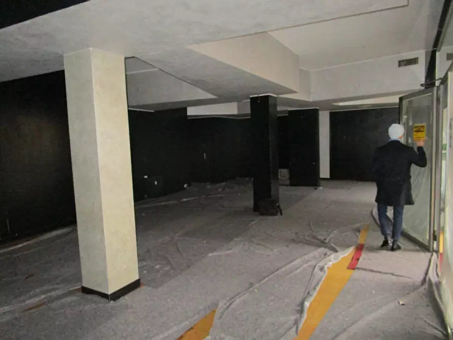 Immagine 2 di Ufficio in affitto  a Padova