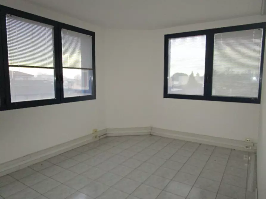 Immagine 4 di Ufficio in affitto  in via panà a Noventa Padovana