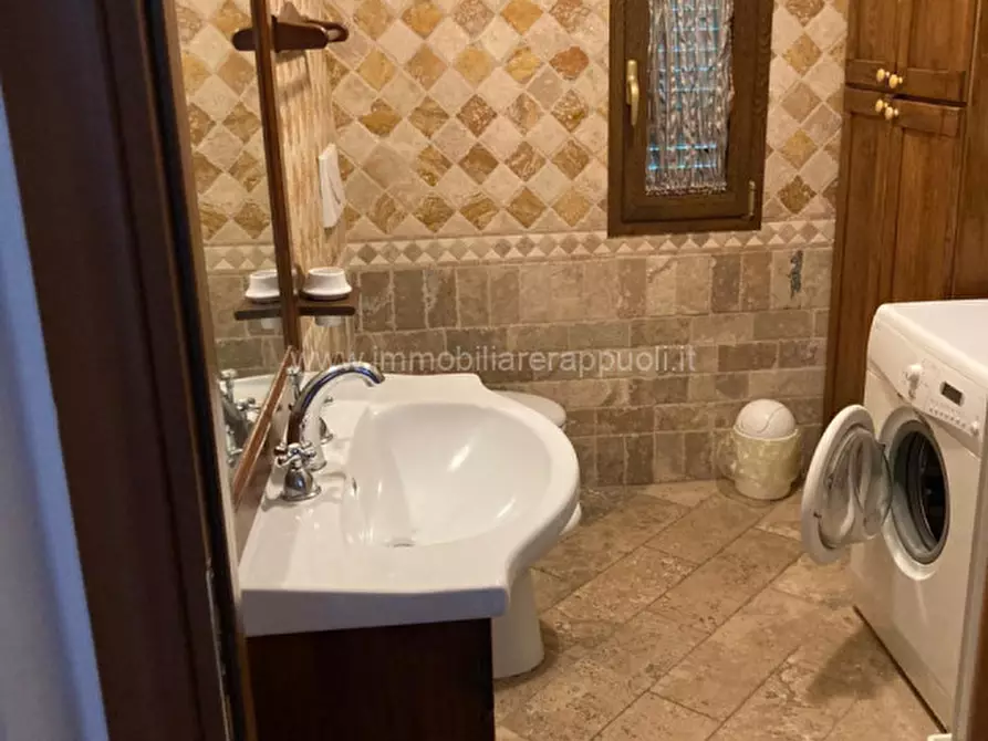 Immagine 5 di Appartamento in vendita  a Sinalunga