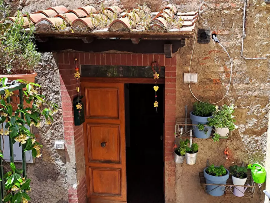 Immagine 6 di Appartamento in vendita  a Passignano Sul Trasimeno