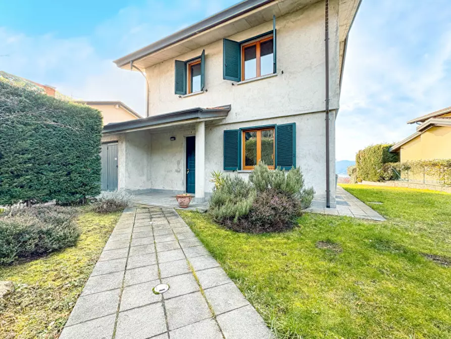 Immagine 42 di Casa indipendente in vendita  in via moroni 37 a Besozzo
