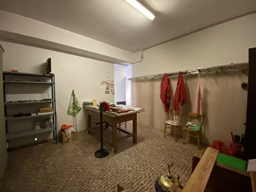 Immagine 8 di Negozio in vendita  in Via Unione,29 a Auronzo Di Cadore