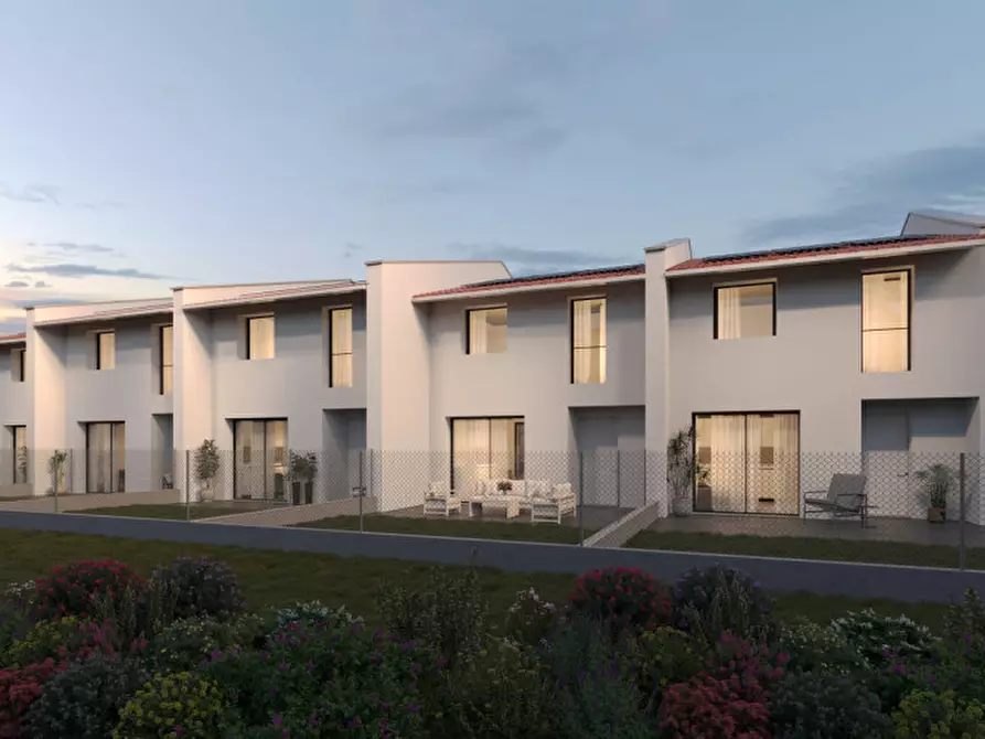 Immagine 1 di Villetta a schiera in vendita  in Via Giovanni Elkan a Bologna