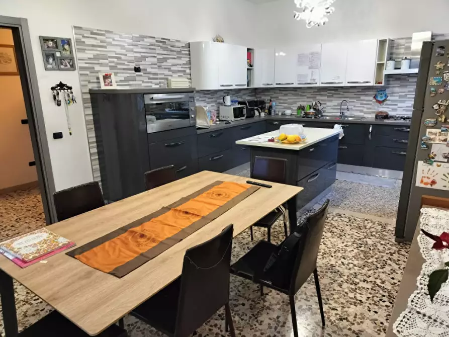 Immagine 4 di Casa indipendente in vendita  in Via Giacomo Matteotti a Sorbolo Mezzani