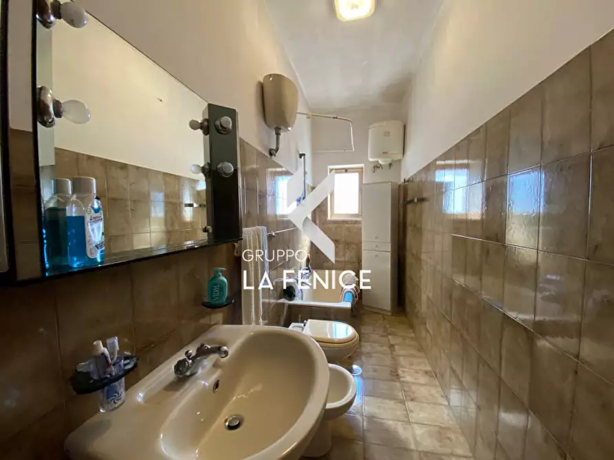 Immagine 39 di Casa indipendente in vendita  in C.da Uacella a Locorotondo