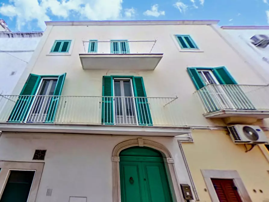 Immagine 1 di Palazzo in vendita  in CRYSA a Fasano