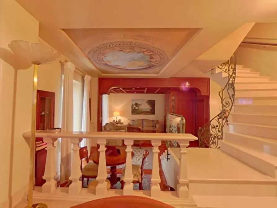 Immagine 6 di Palazzo in vendita  in CRYSA a Fasano