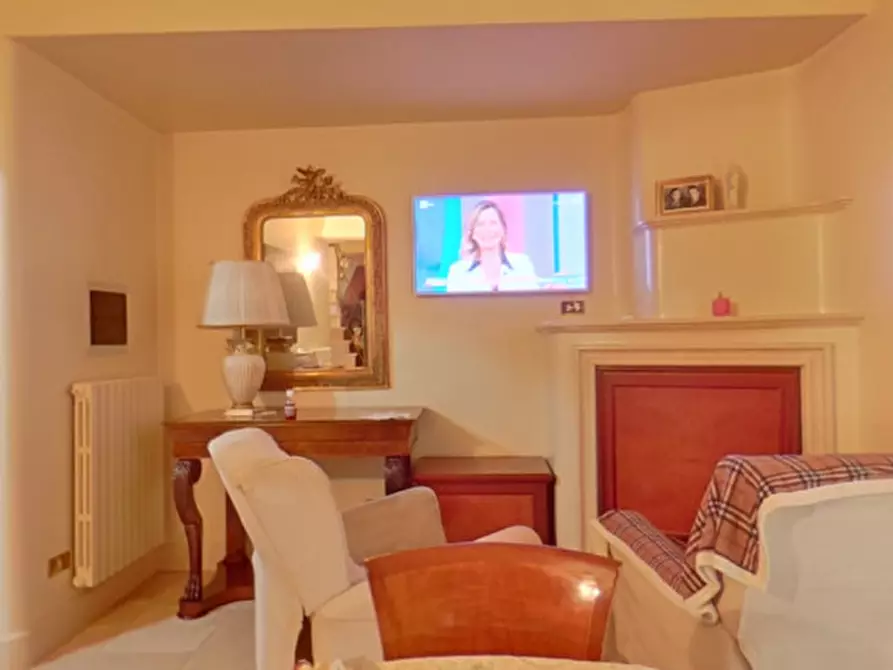 Immagine 7 di Palazzo in vendita  in CRYSA a Fasano