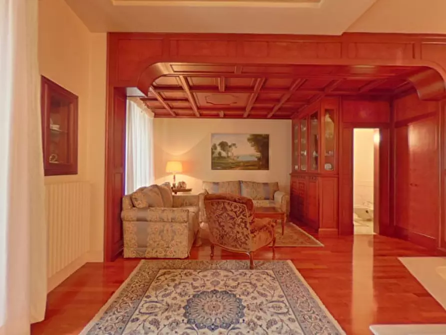 Immagine 8 di Palazzo in vendita  in CRYSA a Fasano