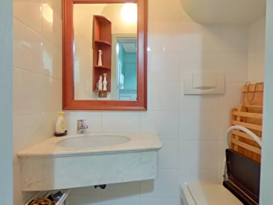 Immagine 15 di Palazzo in vendita  in CRYSA a Fasano