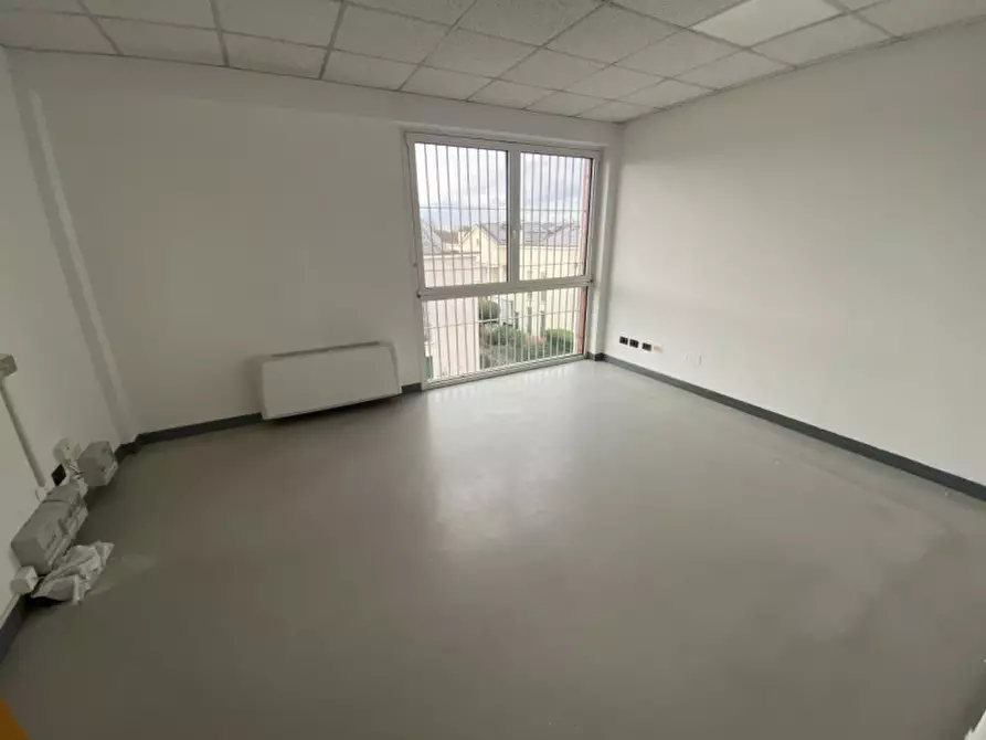 Immagine 4 di Ufficio in affitto  a Limena