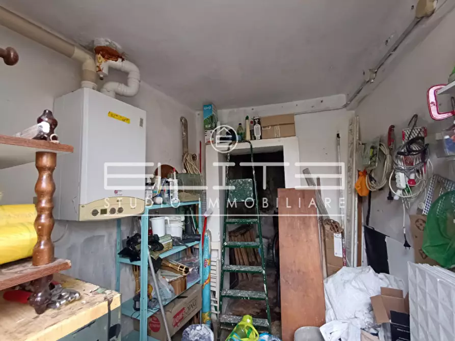 Immagine 10 di Appartamento in vendita  a Falconara Marittima