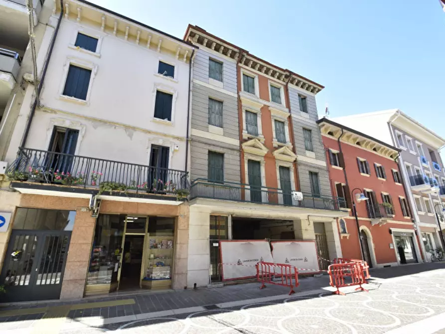 Immagine 1 di Appartamento in vendita  in Corso Mazzini 37 a Bussolengo
