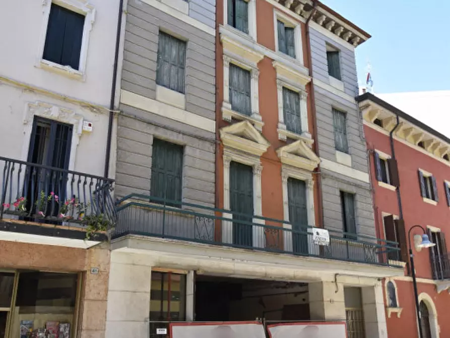 Immagine 4 di Appartamento in vendita  in Corso Mazzini 37 a Bussolengo