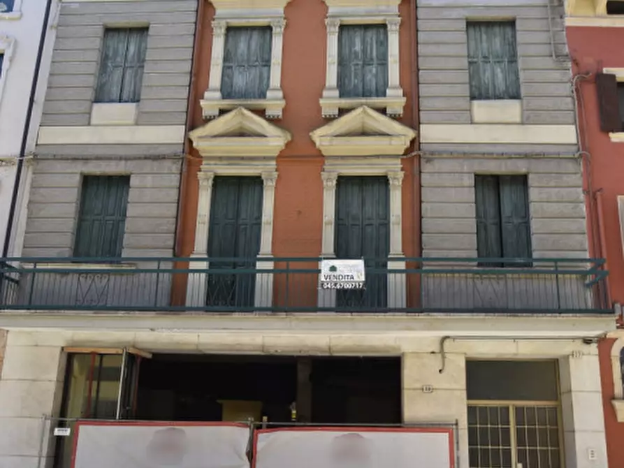 Immagine 5 di Appartamento in vendita  in Corso Mazzini 37 a Bussolengo