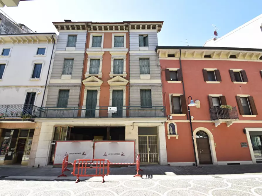 Immagine 6 di Appartamento in vendita  in Corso Mazzini 37 a Bussolengo