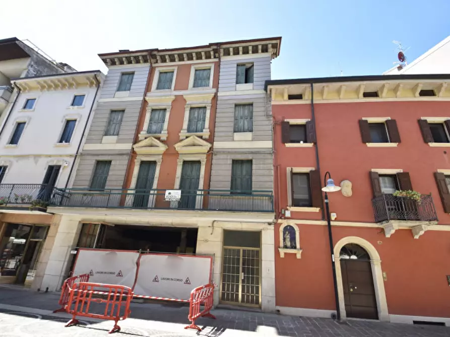 Immagine 7 di Appartamento in vendita  in Corso Mazzini 37 a Bussolengo