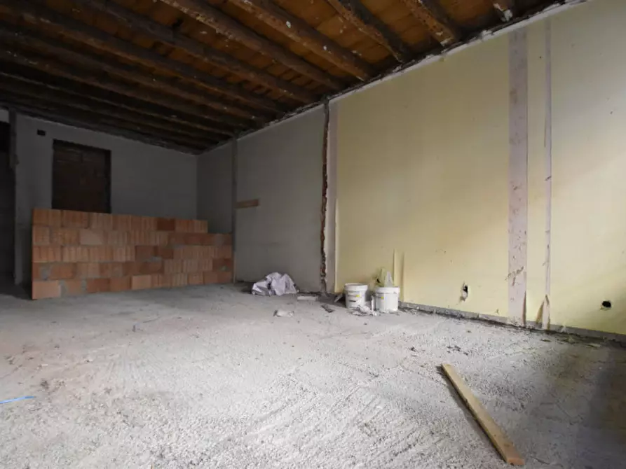 Immagine 19 di Appartamento in vendita  in Corso Mazzini 37 a Bussolengo