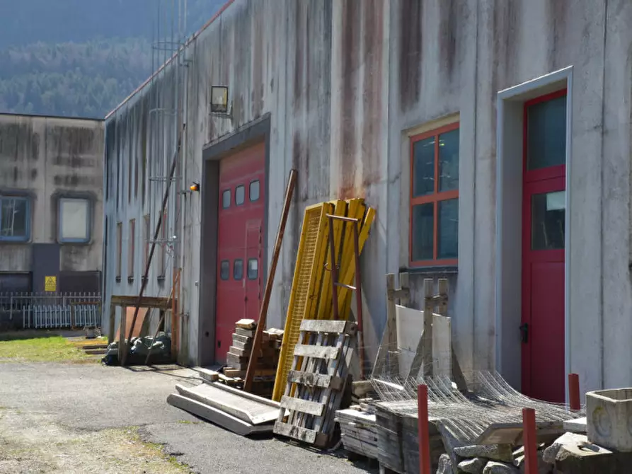 Immagine 3 di Capannone industriale in affitto  in Via Fabbrica a Tione Di Trento