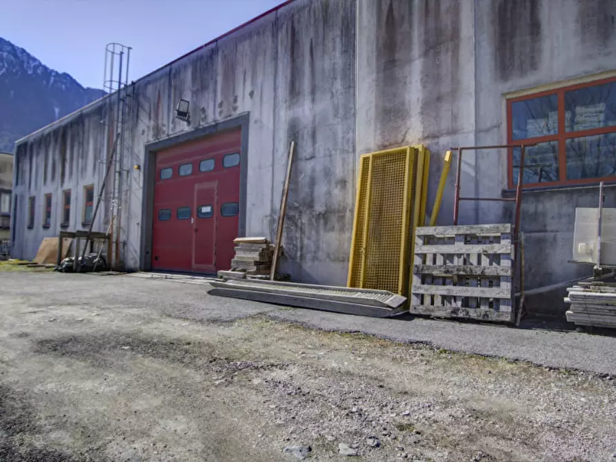 Immagine 4 di Capannone industriale in affitto  in Via Fabbrica a Tione Di Trento