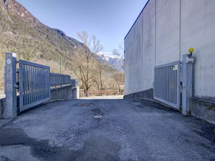 Immagine 5 di Capannone industriale in affitto  in Via Fabbrica a Tione Di Trento
