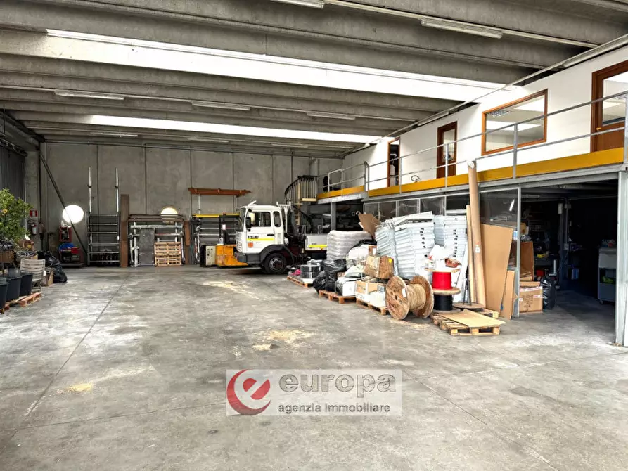 Immagine 2 di Capannone industriale in vendita  in VIA 2 GIUGNO a Torri Di Quartesolo