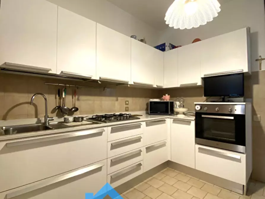 Immagine 5 di Appartamento in vendita  in VIALE LUZZATI a Treviso