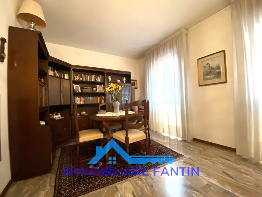 Immagine 11 di Appartamento in vendita  in VIALE LUZZATI a Treviso