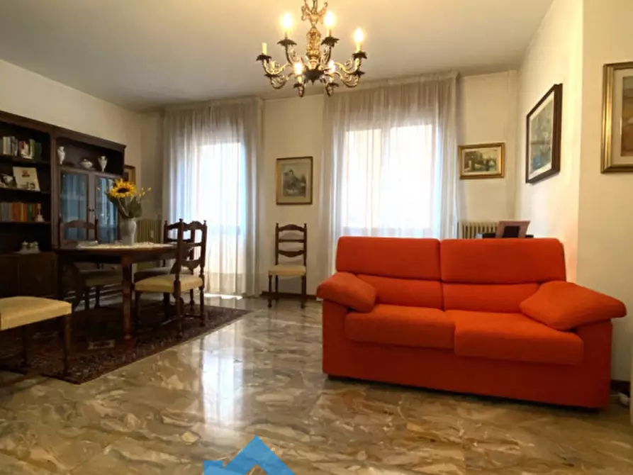 Immagine 14 di Appartamento in vendita  in VIALE LUZZATI a Treviso