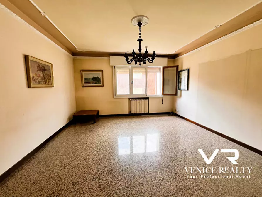 Immagine 4 di Appartamento in vendita  in VIA CANEVE a Venezia