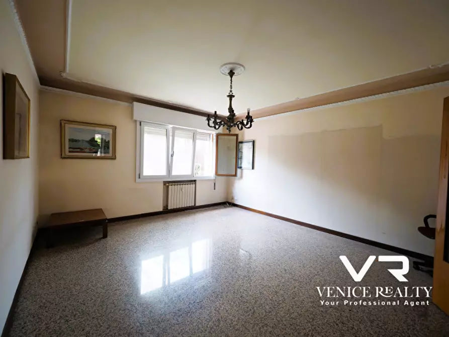 Immagine 6 di Appartamento in vendita  in VIA CANEVE a Venezia