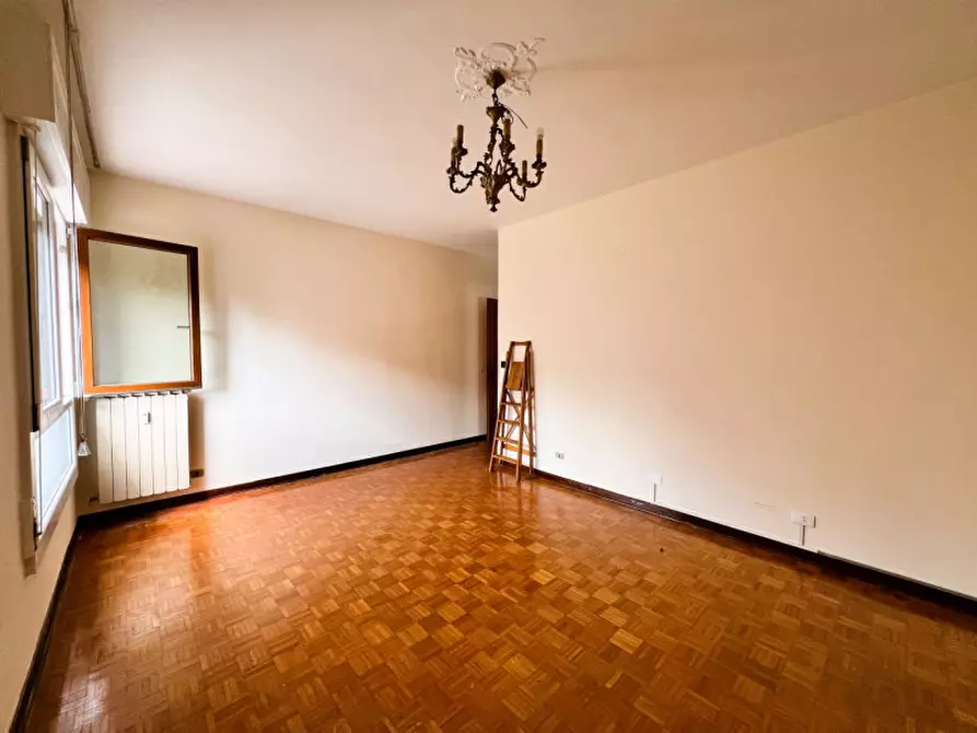 Immagine 15 di Appartamento in vendita  in VIA CANEVE a Venezia