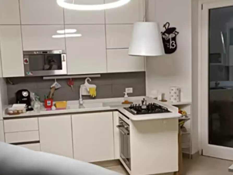 Immagine 1 di Appartamento in affitto  in via Coriolano a Napoli