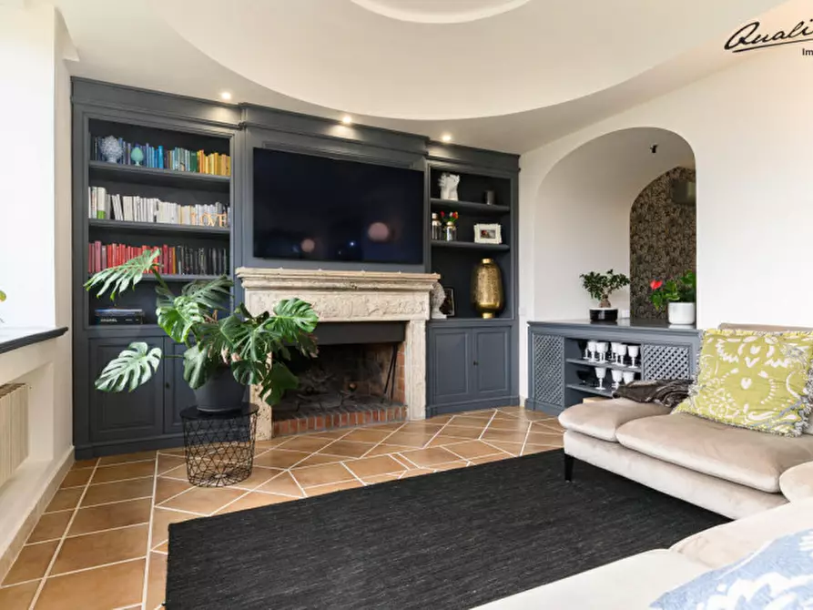 Immagine 8 di Villa in vendita  in VIA COLLE PIGNATTA a Velletri