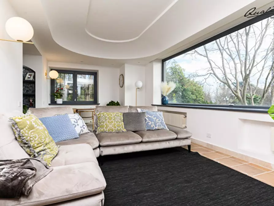 Immagine 9 di Villa in vendita  in VIA COLLE PIGNATTA a Velletri